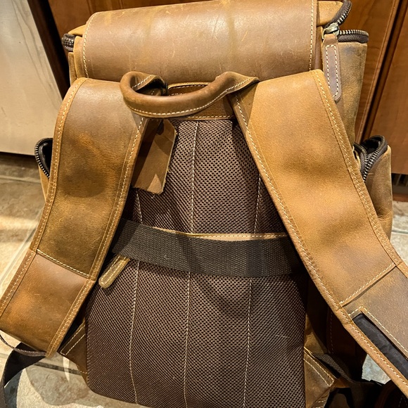 Leather backpack vintage w/ removable sleeve for laptop - Picture 3 of 14